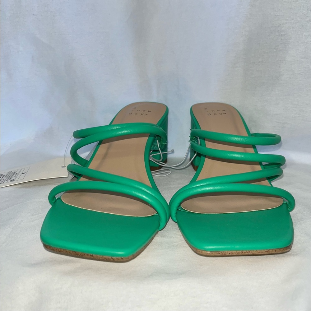 A New Day Women's Mule Block Green Heels | NWT Size 6 - Picture 3 of 9